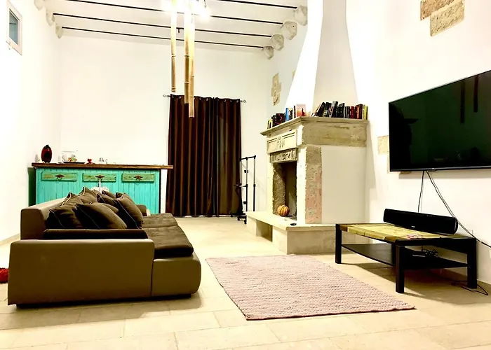 Lu Chiapparu - Cost アパート